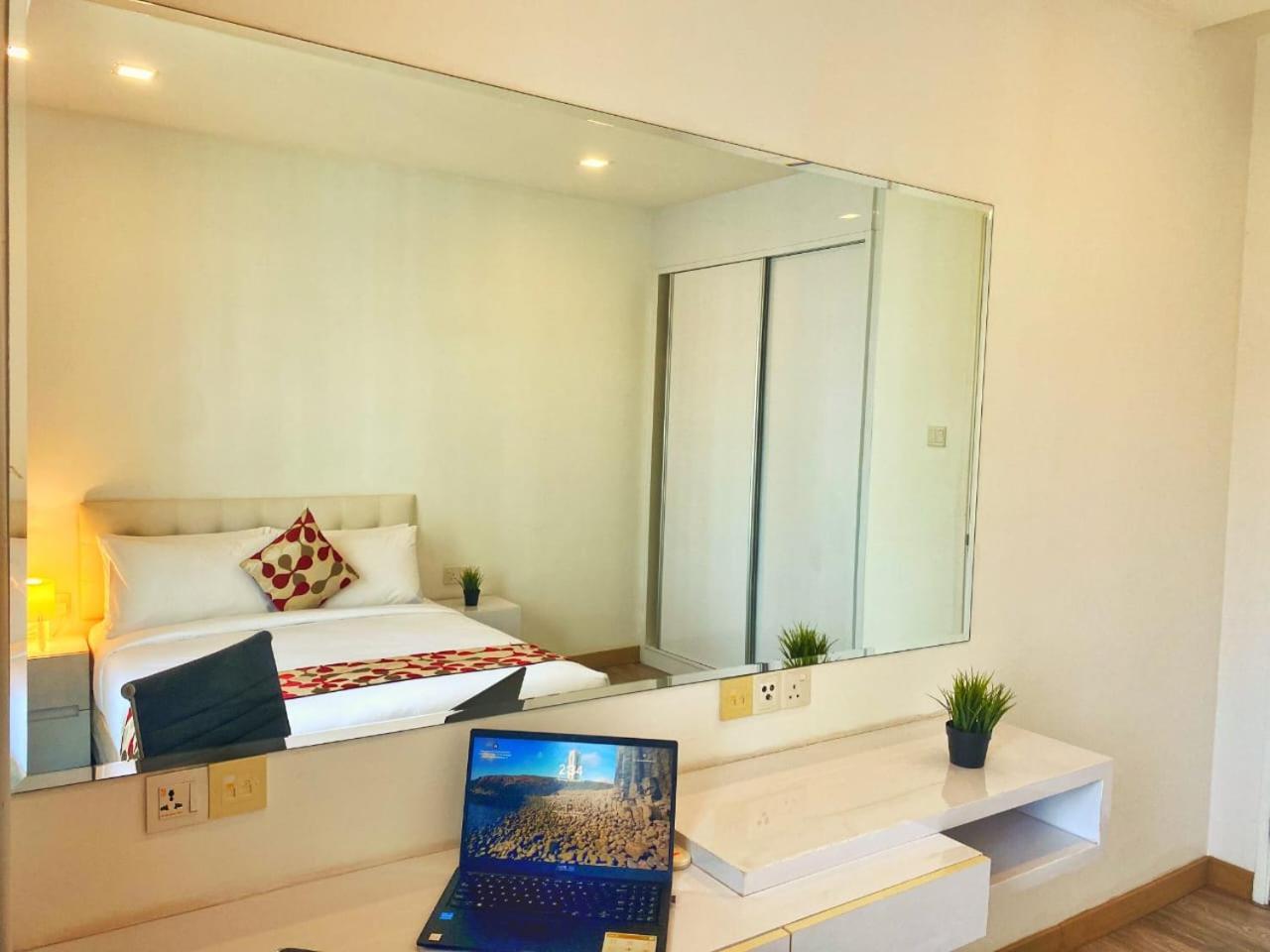 Appartement Oneiro One Bukit Ceylon à Kuala Lumpur Extérieur photo